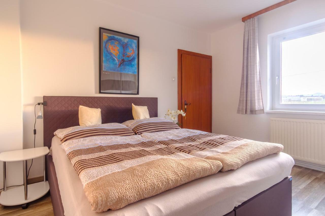 Ferienwohnung Agerblick 3 Zimmer Mit Kueche, 83M2 Lenzing Ngoại thất bức ảnh